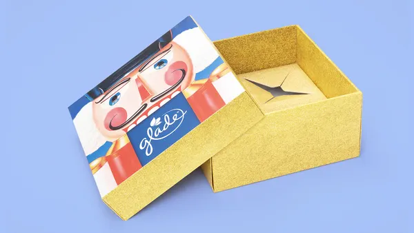 Individuelle Geschenkverpackung mit Illustration und Goldinnenseite – Verpackungsdruck X-Press Berlin